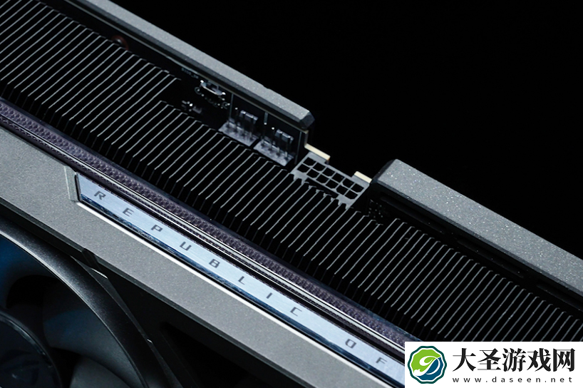 蛇年有新意！华硕携全新RTX