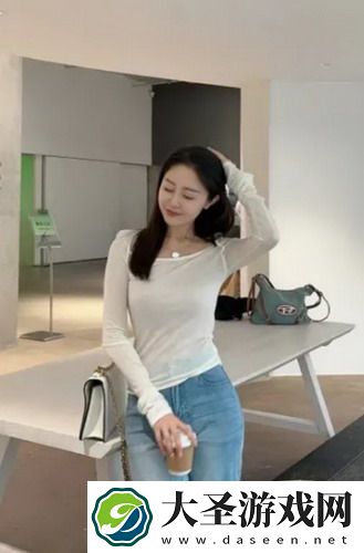 在小K直播姬的世界里，如何找到真正的自我与快乐？
