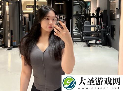 夜月直播视频免费，带你领略最真实的网络直播世界，绝对不容错过！