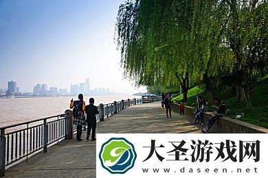 男生晚上看污污污视频软件