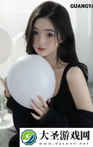 黄桃直播APP下载，年轻人追捧的直播新宠，网友纷纷点赞好评不断！