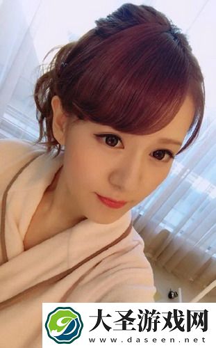 女儿回家满足父亲的心理小说,惊喜与感动交织,让人泪目不已!网友:这样的亲情故事真的让人心暖如春,无法自拔!