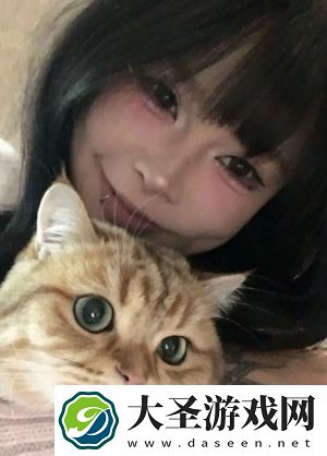 美女网红自曝休息也能赚钱日收金额引热议