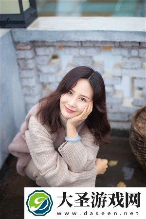 我装睡让公偷偷滑进去暧昧新花样