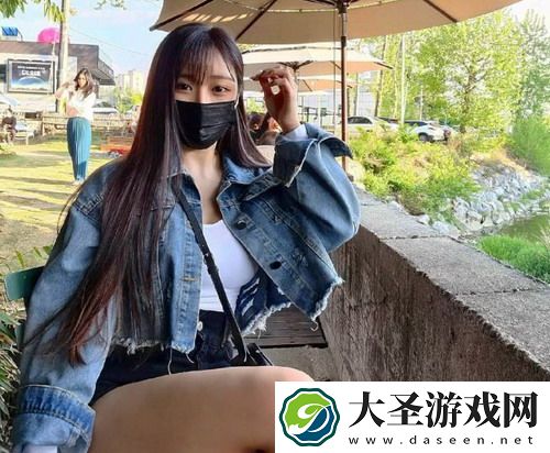 父亲开了两个女儿包演员表，年轻人必看：家庭与友情交织的温情喜剧！