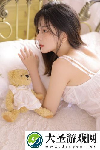 91在线**精品㊙️蜜桃原神：探索游戏新世界，引爆玩家狂欢！