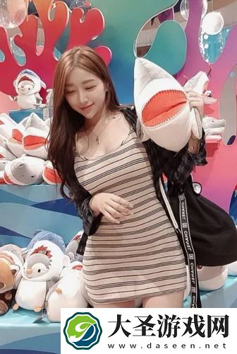 ㊙️蜜桃色一区二区三区引领时尚潮流，年轻人：这绝对是你不可错过的流行风向标！