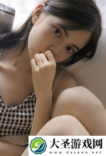 爆❌喷水❌洗澡❌无遮挡，网友热议：这才是真正的视觉盛宴！