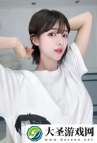 仙子母亲扶着树干的故事是什么？意想不到的秘密揭晓，网友：这竟是她不为人知的过去，感动无数人心！