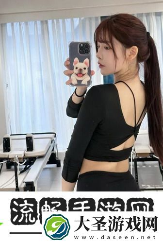 82岁老人找20多岁小伙子