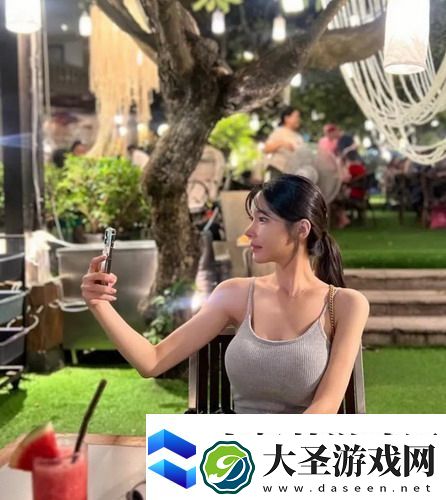 寂寞空庭春欲晚