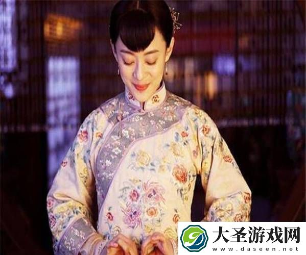 周莹躲进被子里