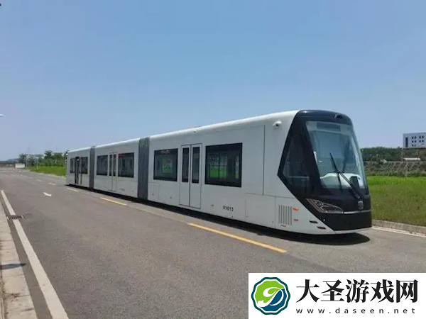 我国最长的虚拟轨道列车开始载客