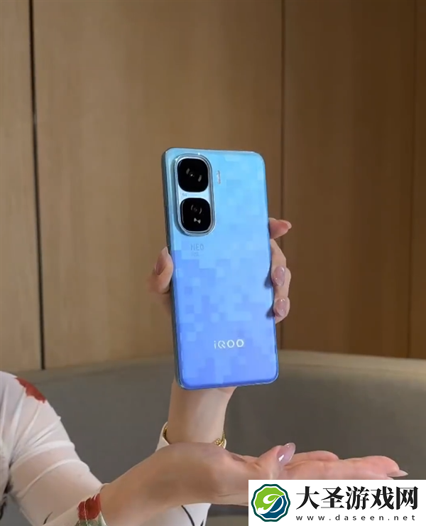 iQOO Neo10 Pro+新配色公布