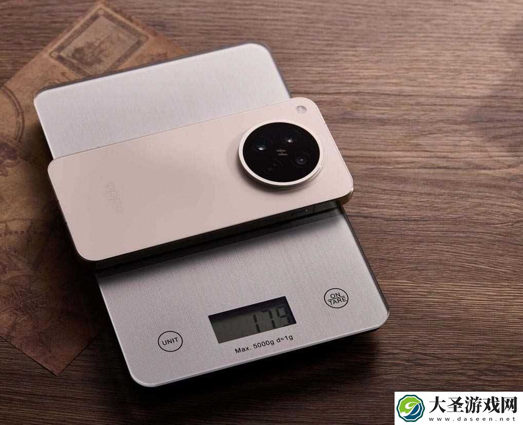 窄边小直屏/直屏超大杯! OPPO Find X8s / Find X8 Ultra真机实拍图赏