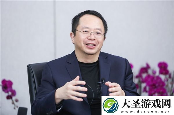 周鸿祎公布360GPT“两翼齐飞”战略