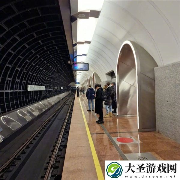 世界最长地铁环线在莫斯科全线通车