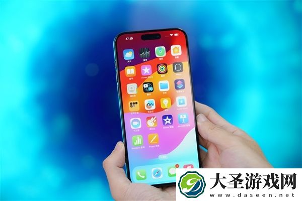 苹果史上最大电池来了！iPhone 17系列将搭载硅碳负极电池