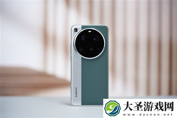 小米在中国高端手机份额排名第三 仅次于苹果、华为